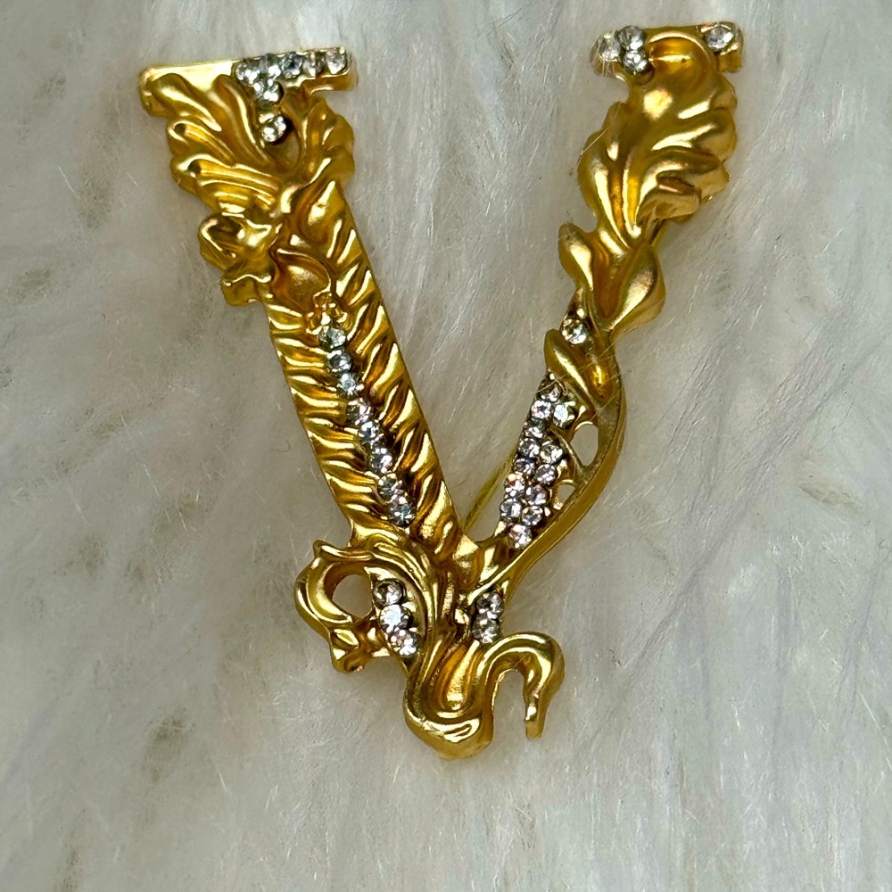 Fashion Brooch with Rhinestone Accents